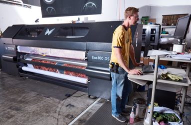 eos direct to fabric printer with operator