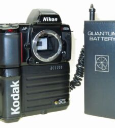 The cutting edge Kodak DCS 200 digital camera back